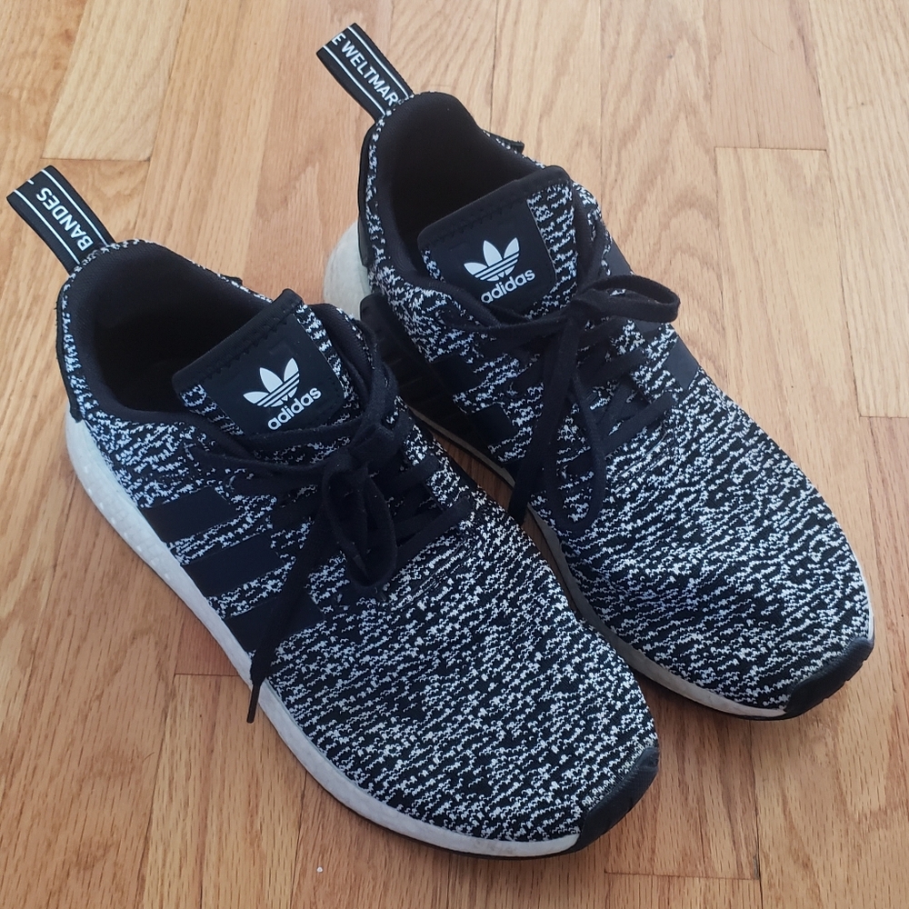Adidas NMD R2